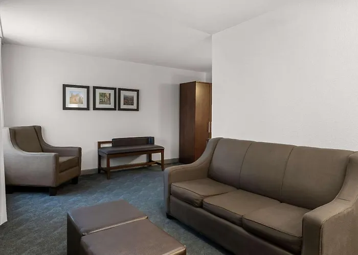 Comfort & Near Amphitheater