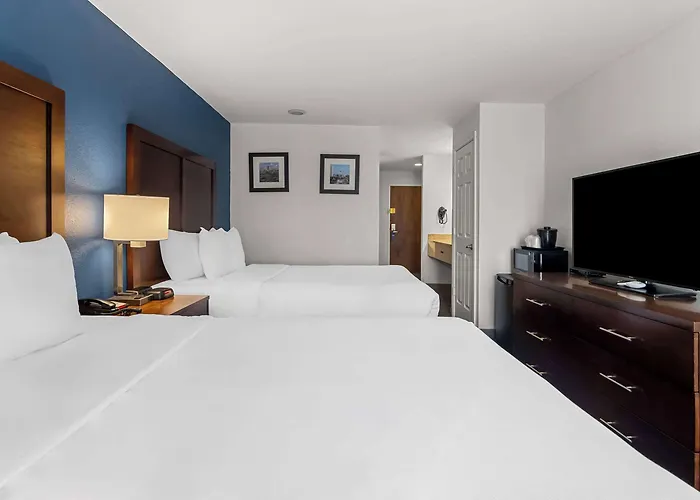 Comfort & Near Amphitheater 4*