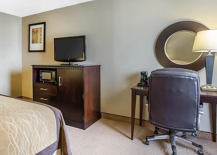 Comfort & Near Amphitheater Hotel