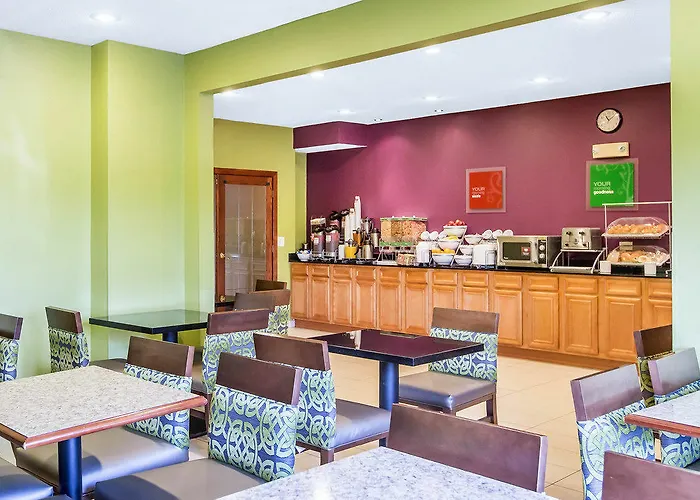 Comfort & Near Amphitheater 4* Tinley Park
